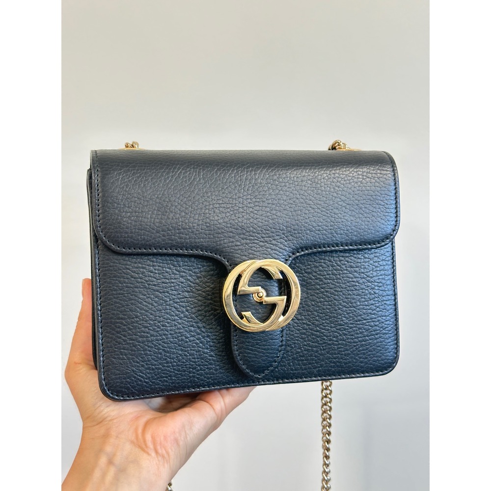 Gucci Interlocking G Crossbody Bag Black Pebbled Leather Gold Chain 510304
